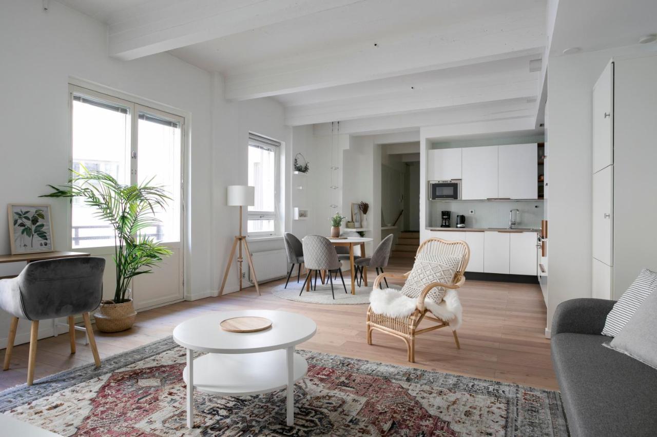 2Ndhomes Loft Apartment With Spa & Balcony By The White Church Helsinki Dış mekan fotoğraf